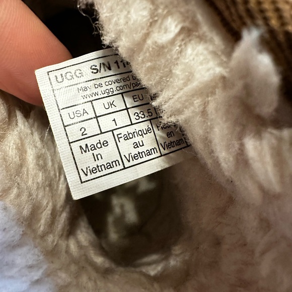 Ugg Mini Platform Boots - Picture 7 of 7